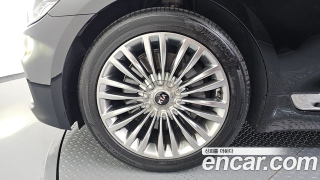 Kia K9 3.8 GDI AWD Grand Platinum 2021 — фото 5