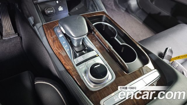 Kia K9 3.8 GDI AWD Grand Platinum 2021 — фото 9