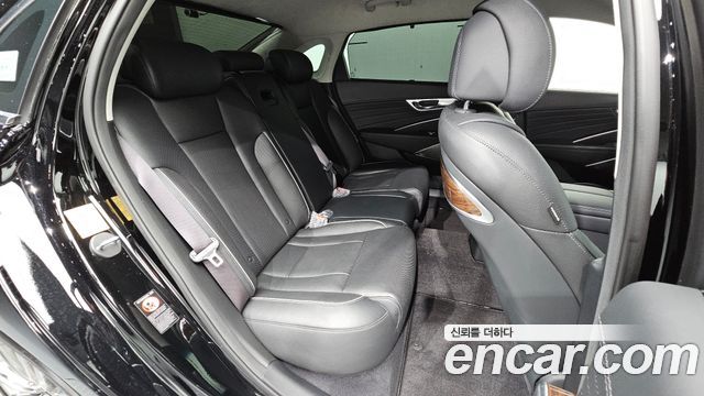 Kia K9 3.8 GDI AWD Grand Platinum 2021 — фото 11
