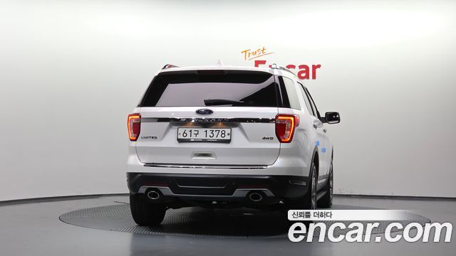 Ford Explorer 3.5 Limited 4WD 5th 2018 — фото 4