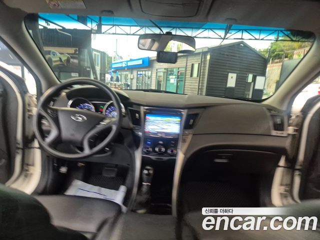 Hyundai Sonata The Brilliant LPI Smart 2013 — фото 17