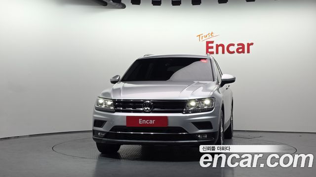 Volkswagen Tiguan (II) 2.0 TDI Premium 2020 — фото 3