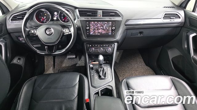 Volkswagen Tiguan (II) 2.0 TDI Premium 2020 — фото 7