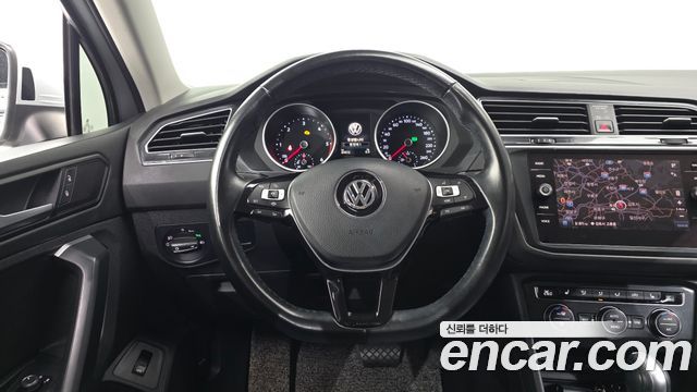 Volkswagen Tiguan (II) 2.0 TDI Premium 2020 — фото 12