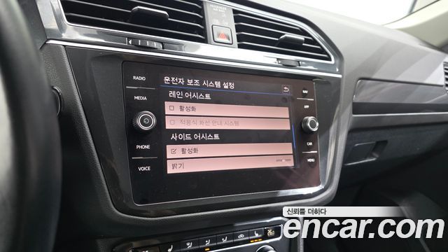 Volkswagen Tiguan (II) 2.0 TDI Premium 2020 — фото 16