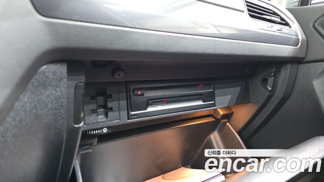 Volkswagen Tiguan (II) 2.0 TDI Premium 2020 — фото 29