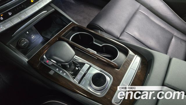 Kia K9 3.8 GDI AWD PlatinumⅠ 2020 — фото 9