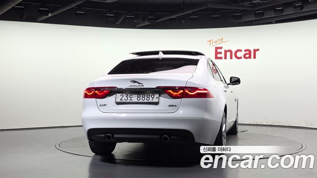 Jaguar XF (X260) 25t Portfolio 2019 — фото 4