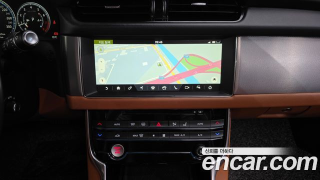 Jaguar XF (X260) 25t Portfolio 2019 — фото 14
