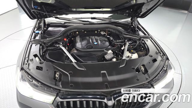 BMW 6 Series GT (G32) 620d xDrive Luxury 2023 — фото 6