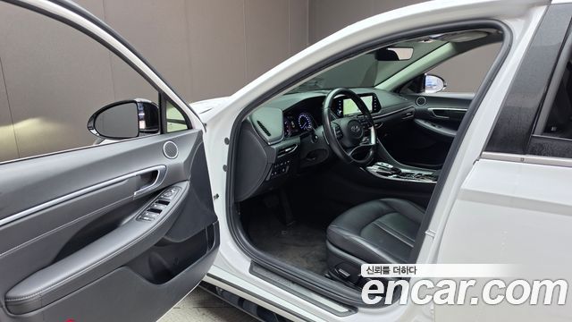 Hyundai Sonata (DN8) 2.0 Premium Plus 2023 — фото 10