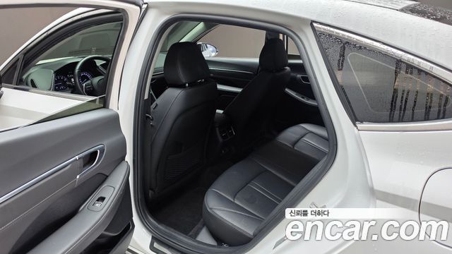 Hyundai Sonata (DN8) 2.0 Premium Plus 2023 — фото 12