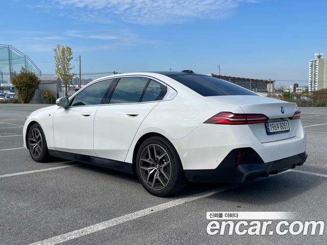 BMW 5 Series (G60) 520i M Sport 2024 — фото 4
