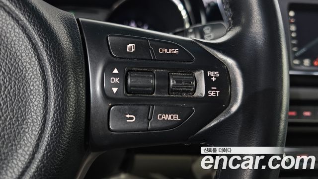 Kia Carnival 11-seater Prestige 2017 — фото 16