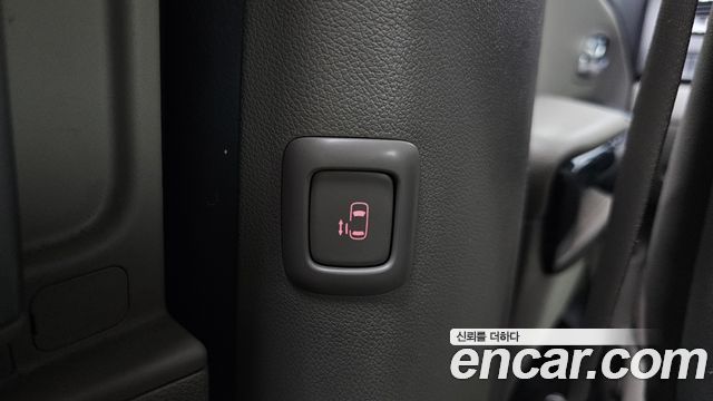 Kia Carnival 11-seater Prestige 2017 — фото 17
