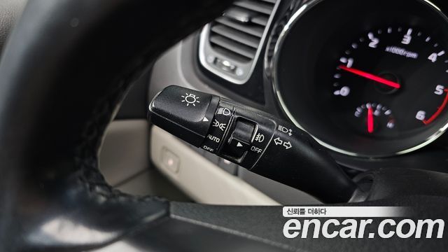 Kia Carnival 11-seater Prestige 2017 — фото 34