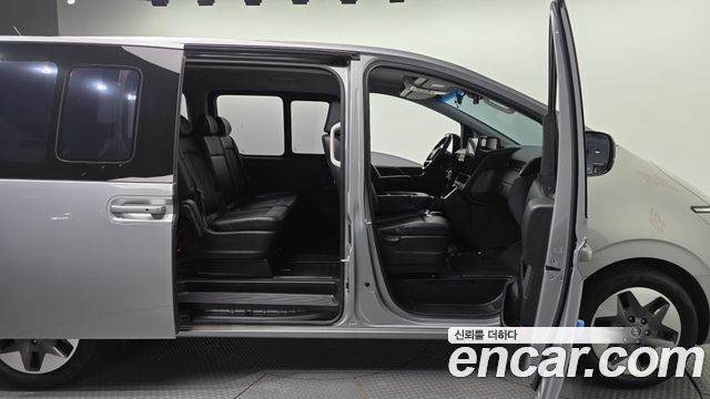 Hyundai Staria Tourer 11-Seater Modern 2022 — фото 18