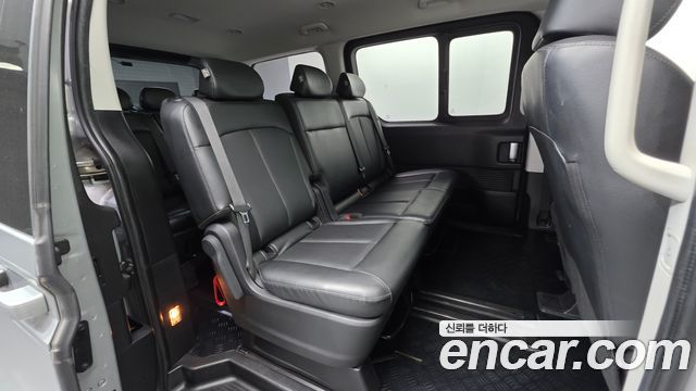 Hyundai Staria Tourer 11-Seater Modern 2022 — фото 19
