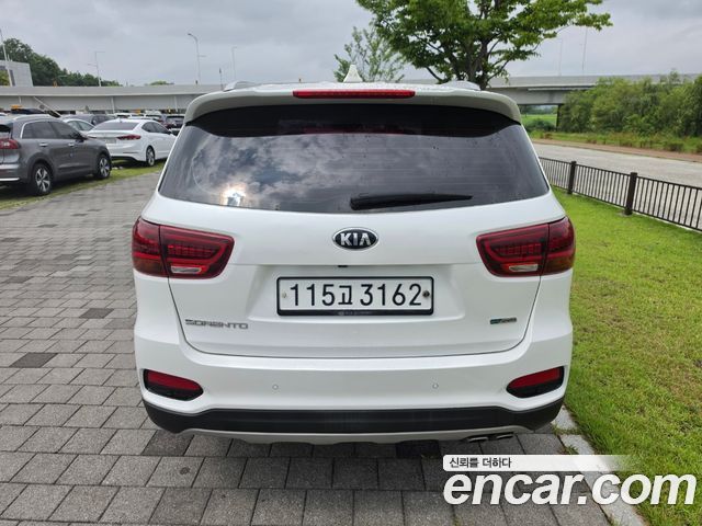 Kia Sorento Diesel 2.0 2WD Marster 2020 — фото 5