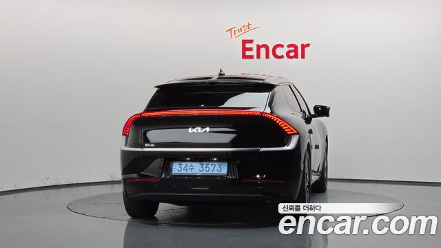 Kia EV6 Long Range 4WD Earth 2023 — фото 4