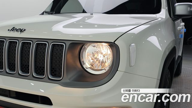 Jeep Renegade 1.3 Limited 2022 — фото 22
