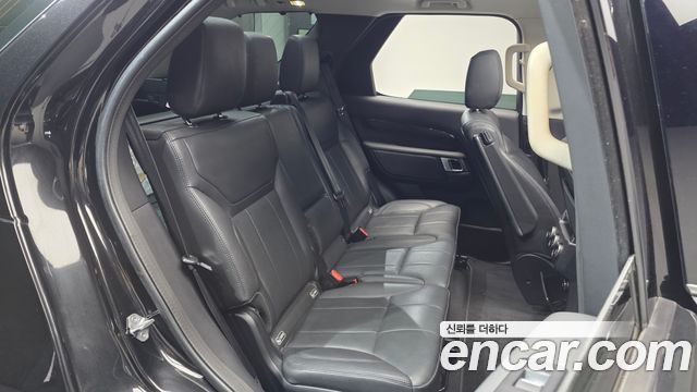 Land Rover Discovery 5 3.0 SD6 HSE 2018 — фото 12