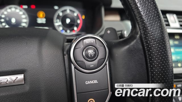 Land Rover Discovery 5 3.0 SD6 HSE 2018 — фото 18