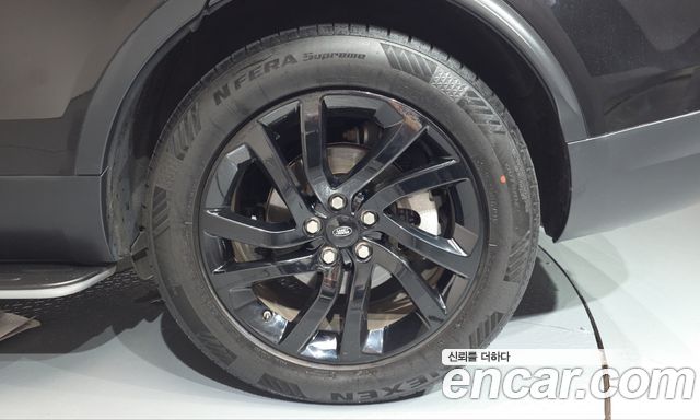 Land Rover Discovery 5 3.0 SD6 HSE 2018 — фото 21