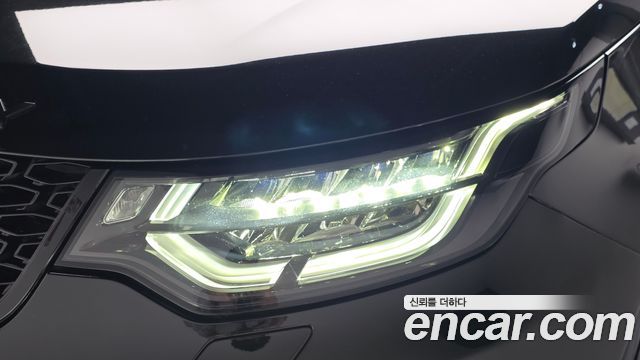 Land Rover Discovery 5 3.0 SD6 HSE 2018 — фото 22