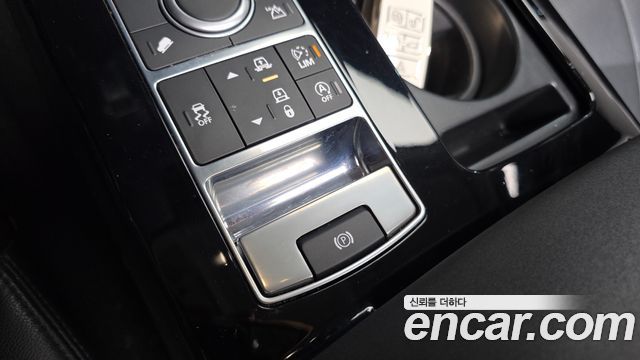 Land Rover Discovery 5 3.0 SD6 HSE 2018 — фото 27