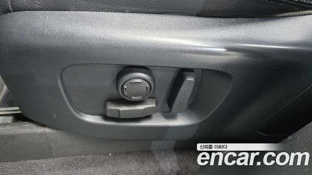 Land Rover Discovery 5 3.0 SD6 HSE 2018 — фото 31