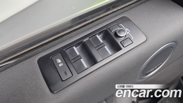 Land Rover Discovery 5 3.0 SD6 HSE 2018 — фото 34
