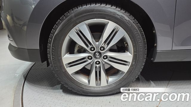 Hyundai Tucson ix Diesel(e-VGT) 2WD Smart special 2015 — фото 5