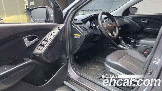 Hyundai Tucson ix Diesel(e-VGT) 2WD Smart special 2015 — фото 10