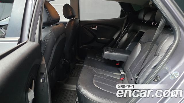 Hyundai Tucson ix Diesel(e-VGT) 2WD Smart special 2015 — фото 12