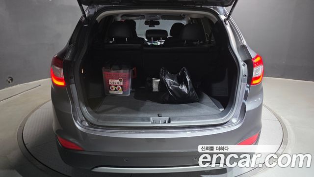 Hyundai Tucson ix Diesel(e-VGT) 2WD Smart special 2015 — фото 30