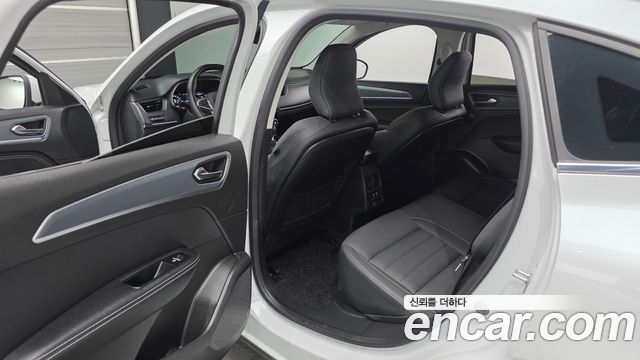 Renault Korea XM3 1.3 TCe RE Signature 2022 — фото 11