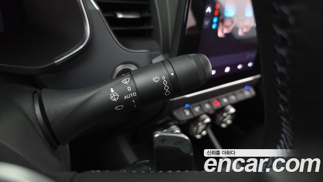 Renault Korea XM3 1.3 TCe RE Signature 2022 — фото 16