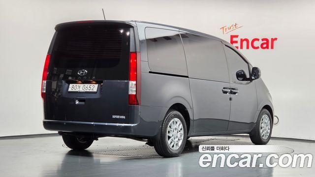Hyundai Staria L3.5 Cargo 3-Seater Modern 2022 — фото 2