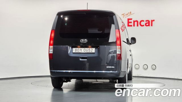 Hyundai Staria L3.5 Cargo 3-Seater Modern 2022 — фото 4