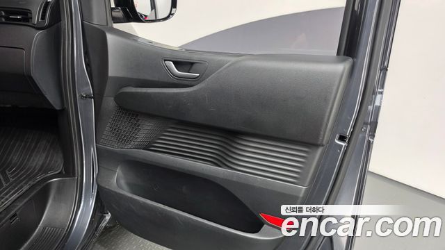 Hyundai Staria L3.5 Cargo 3-Seater Modern 2022 — фото 24