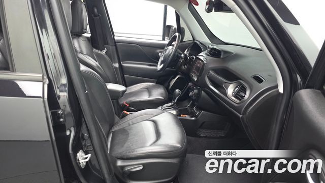 Jeep Renegade 2.4 Limited 2020 — фото 11
