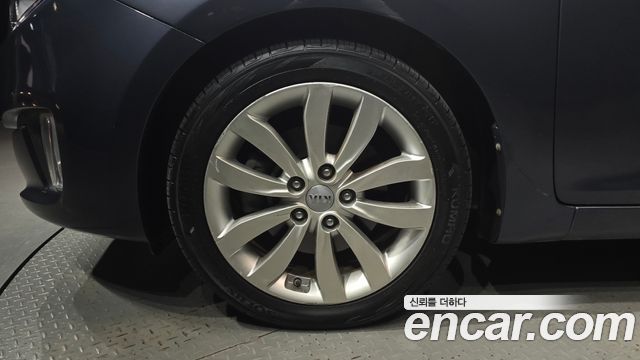 Kia Carens 1.7 VGT Prestige 2014 — фото 5