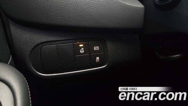 Kia Carens 1.7 VGT Prestige 2014 — фото 19