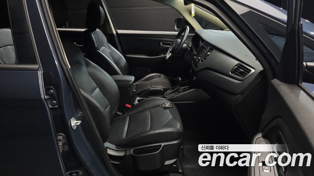 Kia Carens 1.7 VGT Prestige 2014 — фото 26