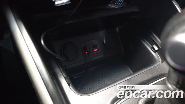 Kia Carens 1.7 VGT Prestige 2014 — фото 30