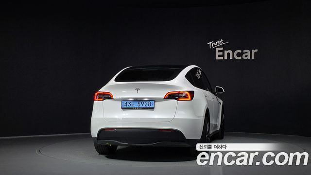 Tesla Model Y RWD 2024 — фото 4