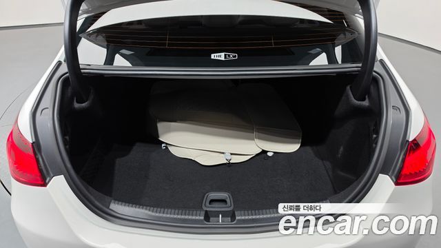 Mercedes-Benz C-Class (W206) C200 Avantgarde 2025 — фото 18