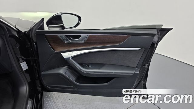 Audi A7 (4K) 50 TDI Quattrp Premium 2022 — фото 25