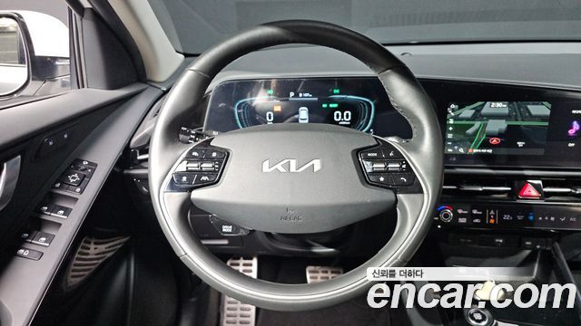 Kia Niro Signature 2024 — фото 11
